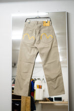 Load image into Gallery viewer, Evisu Jeans Beige 32 x 35